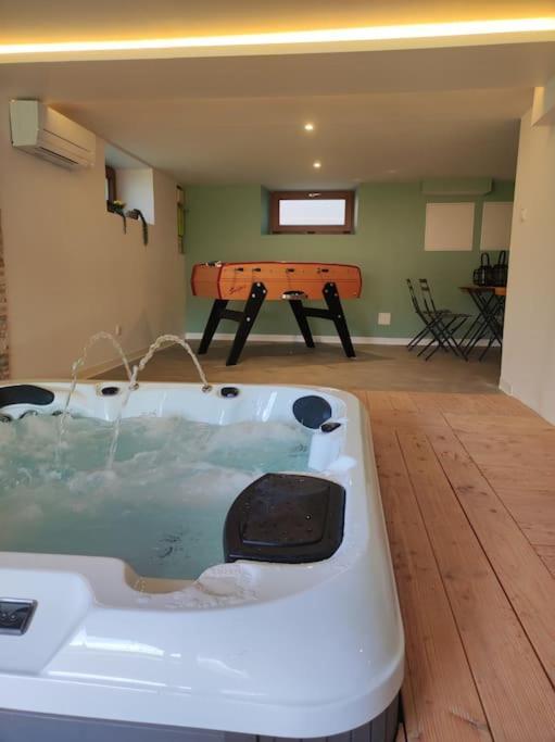 Gite Papillon 6 A14 Personnes - Jacuzzi Gérardmer Exteriör bild