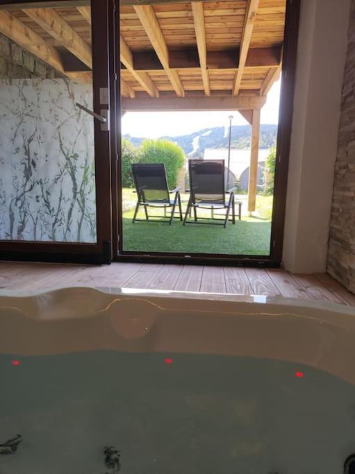 Gite Papillon 6 A14 Personnes - Jacuzzi Gérardmer Exteriör bild